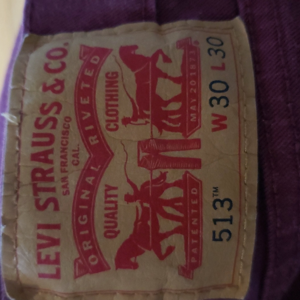 Maroon men's Levi jeans size 30x30